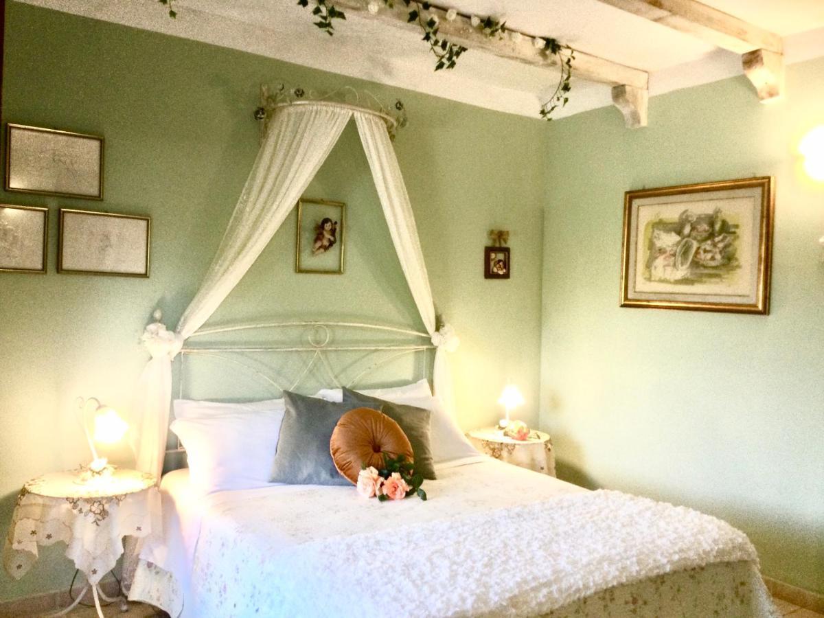 Mirella Charming Bed & Breakfast Алберобело Екстериор снимка