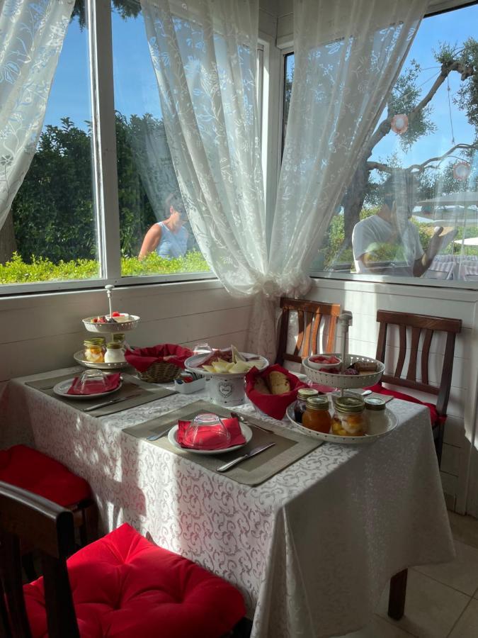 Mirella Charming Bed & Breakfast Алберобело Екстериор снимка