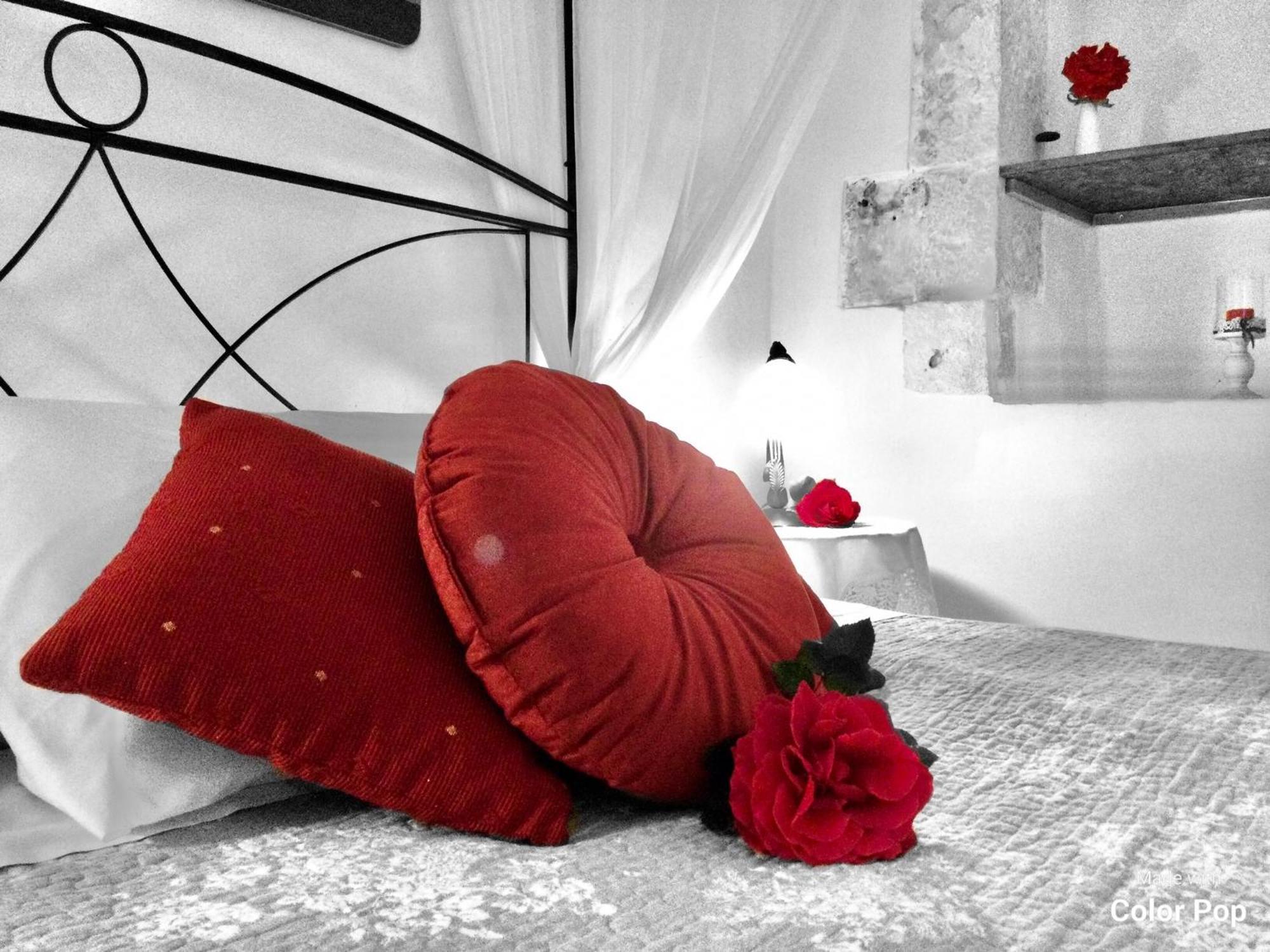 Mirella Charming Bed & Breakfast Алберобело Стая снимка