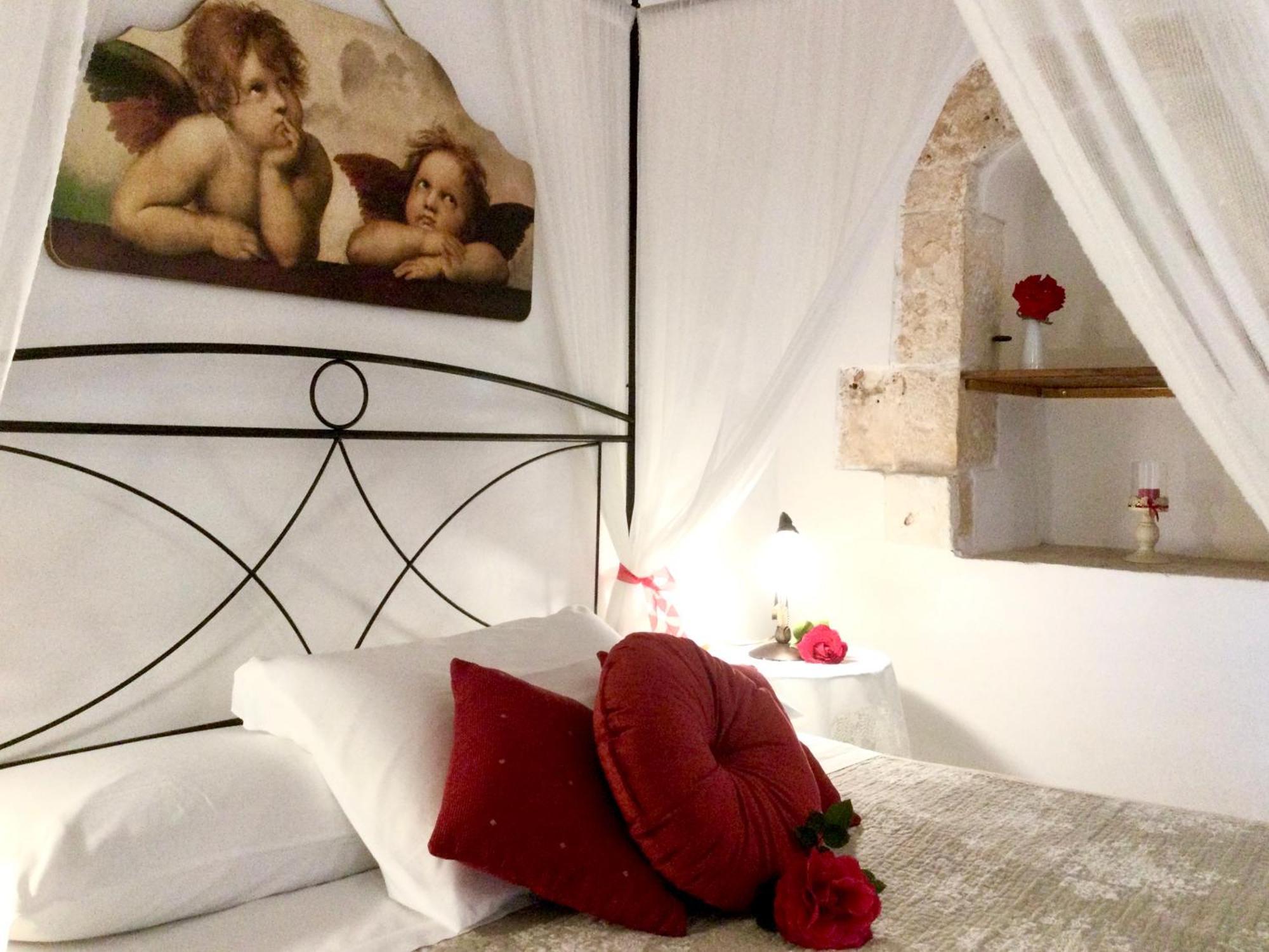 Mirella Charming Bed & Breakfast Алберобело Стая снимка